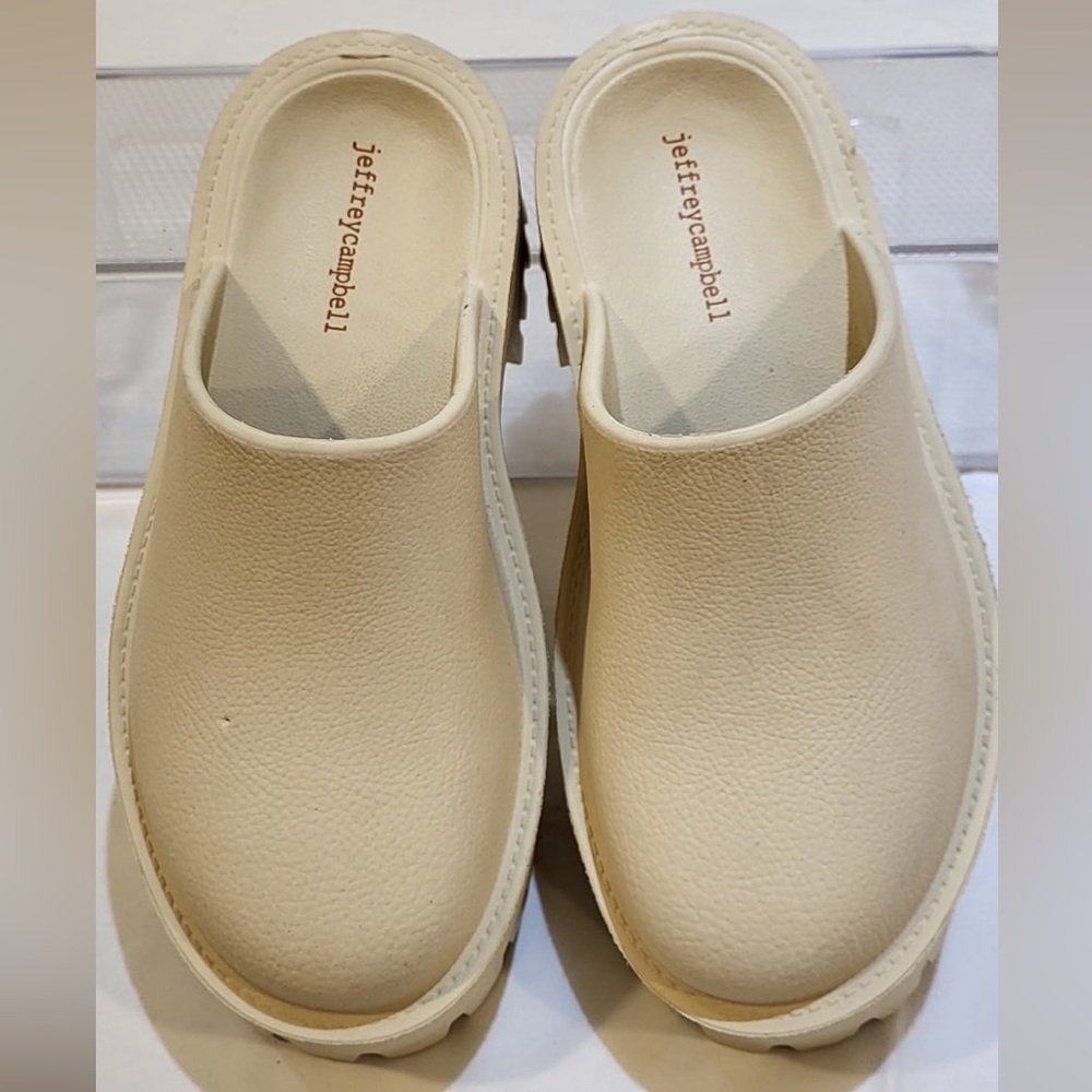 JEFFREY CAMPBELL cream platform clogs - Picture 4 of 4